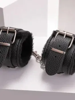 SM Sexy Adult Toys Leather Plush Handcuffs Couple Binding Flirting Sexual Restraint Bondage Sex Game Toys